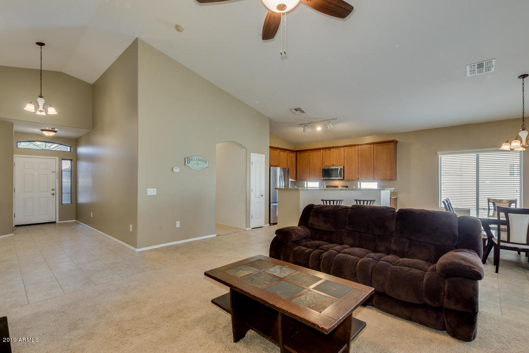 24705 Oxen Road Florence, AZ 85132 - Photo 6 of 27 Great Room