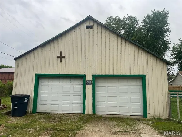 $159,900 | 918 Main Street, Keyesport, IL 62253