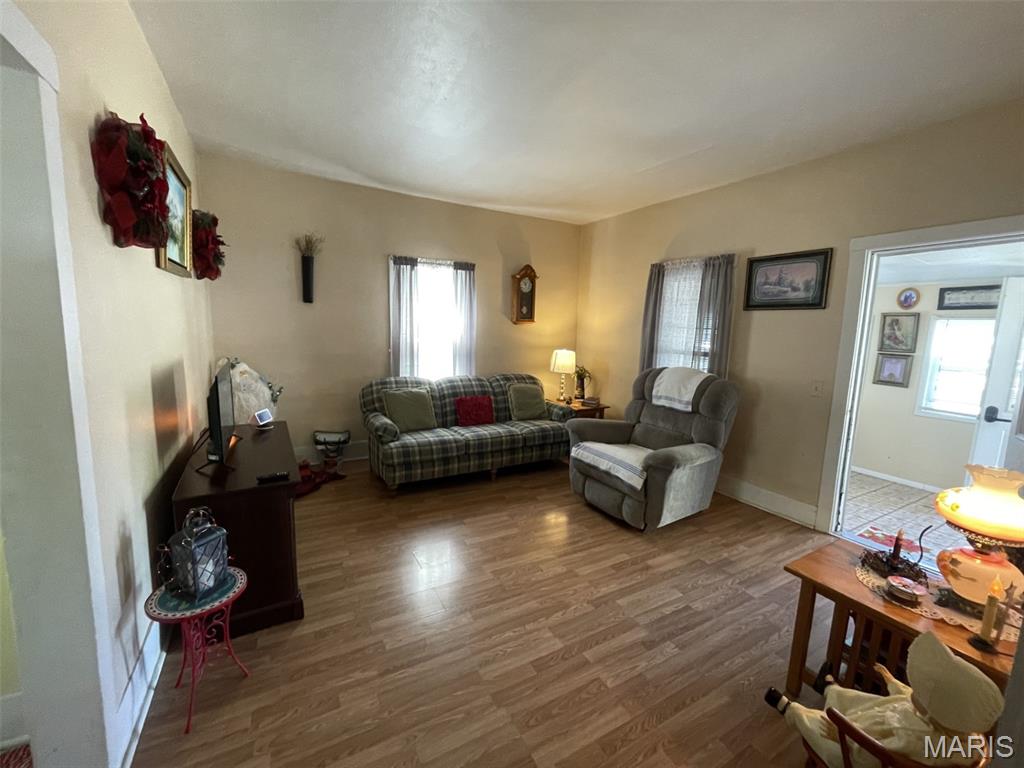 918 Main Street Keyesport, IL 62253 - Photo 6 of 12