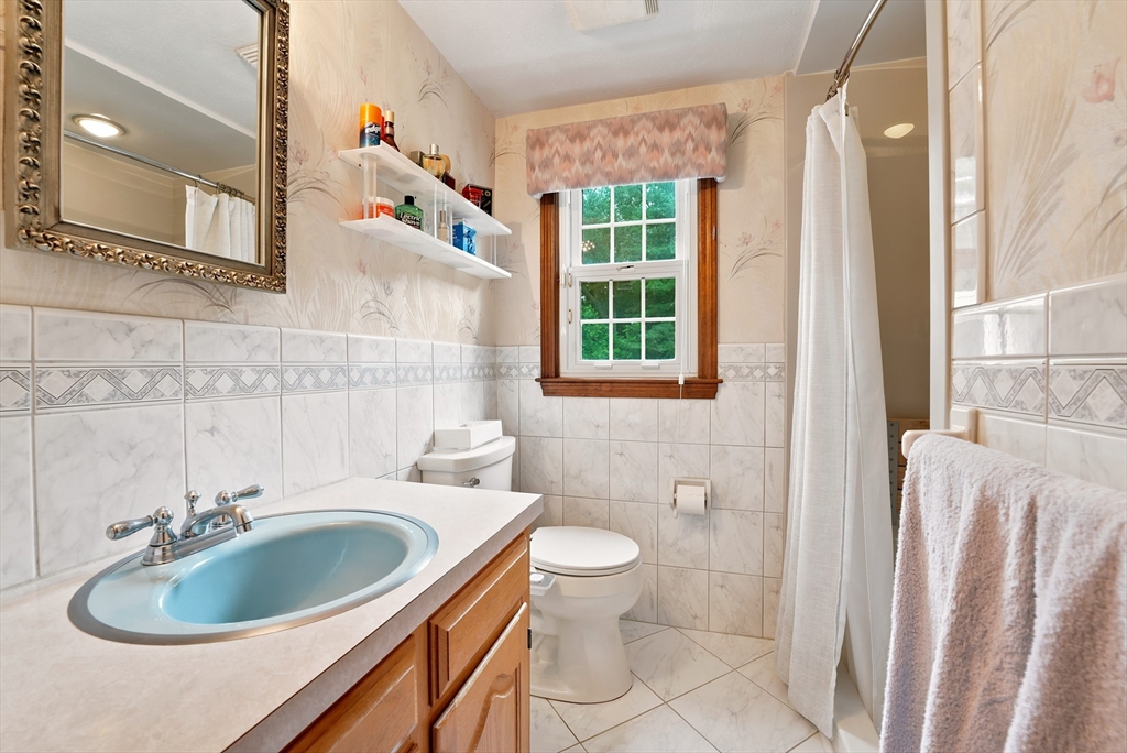 12 Swanson Road Framingham, MA 01701 - Photo 30 of 42