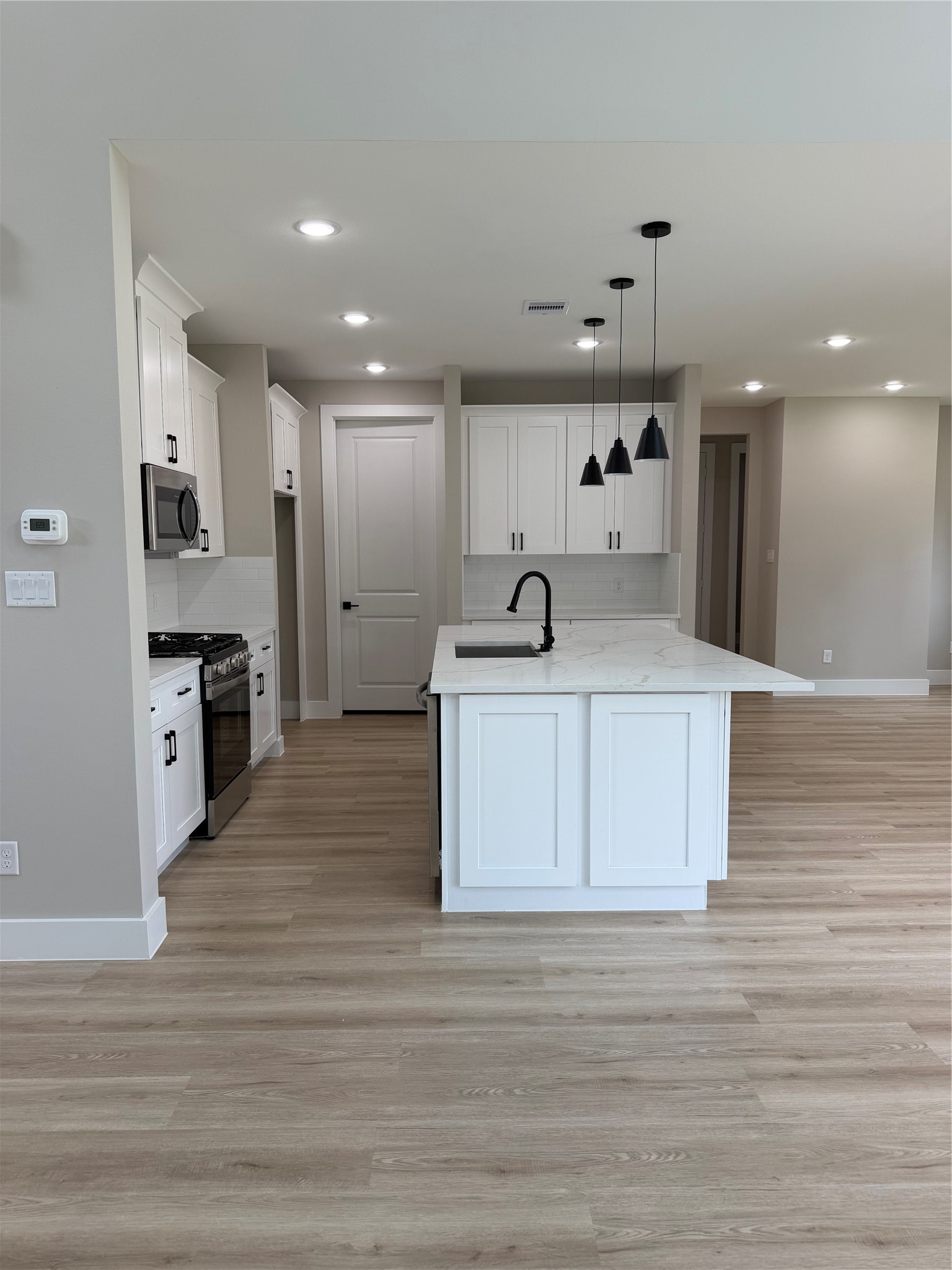 2619 Piemonte Avenue Spring, TX 77388 - Photo 9 of 26 Gallery Image 9