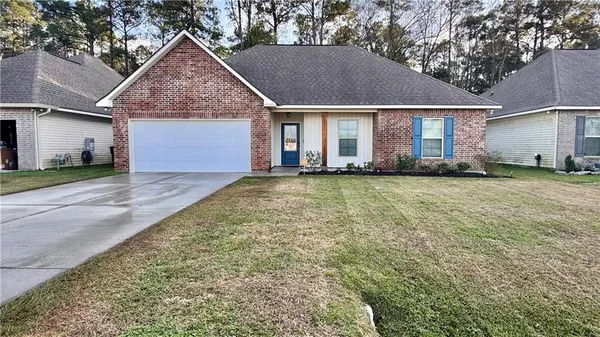 $237,500 | 42086 Dothan Place, Ponchatoula, LA 70454