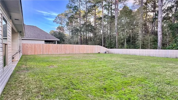 $237,500 | 42086 Dothan Place, Ponchatoula, LA 70454
