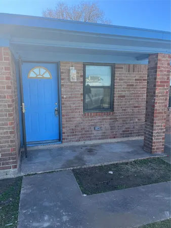 $1,665 | 402 Thompson Drive, Bay City, TX 77414