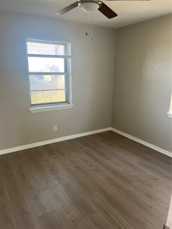 $1,560 | 402 Thompson Drive, Bay City, TX 77414