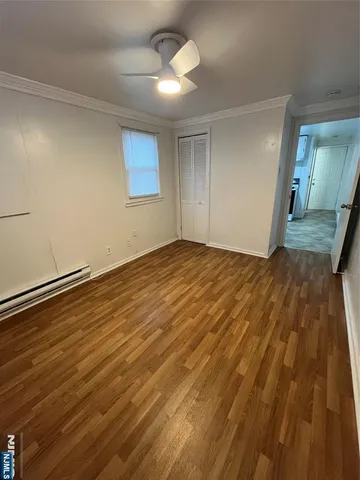 $1,300 | 298 Main Avenue, Unit 5, Wallington, NJ 07057