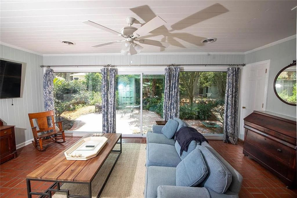 620 Demere Way St. Simons Island, GA 31522 - Photo 9 of 29