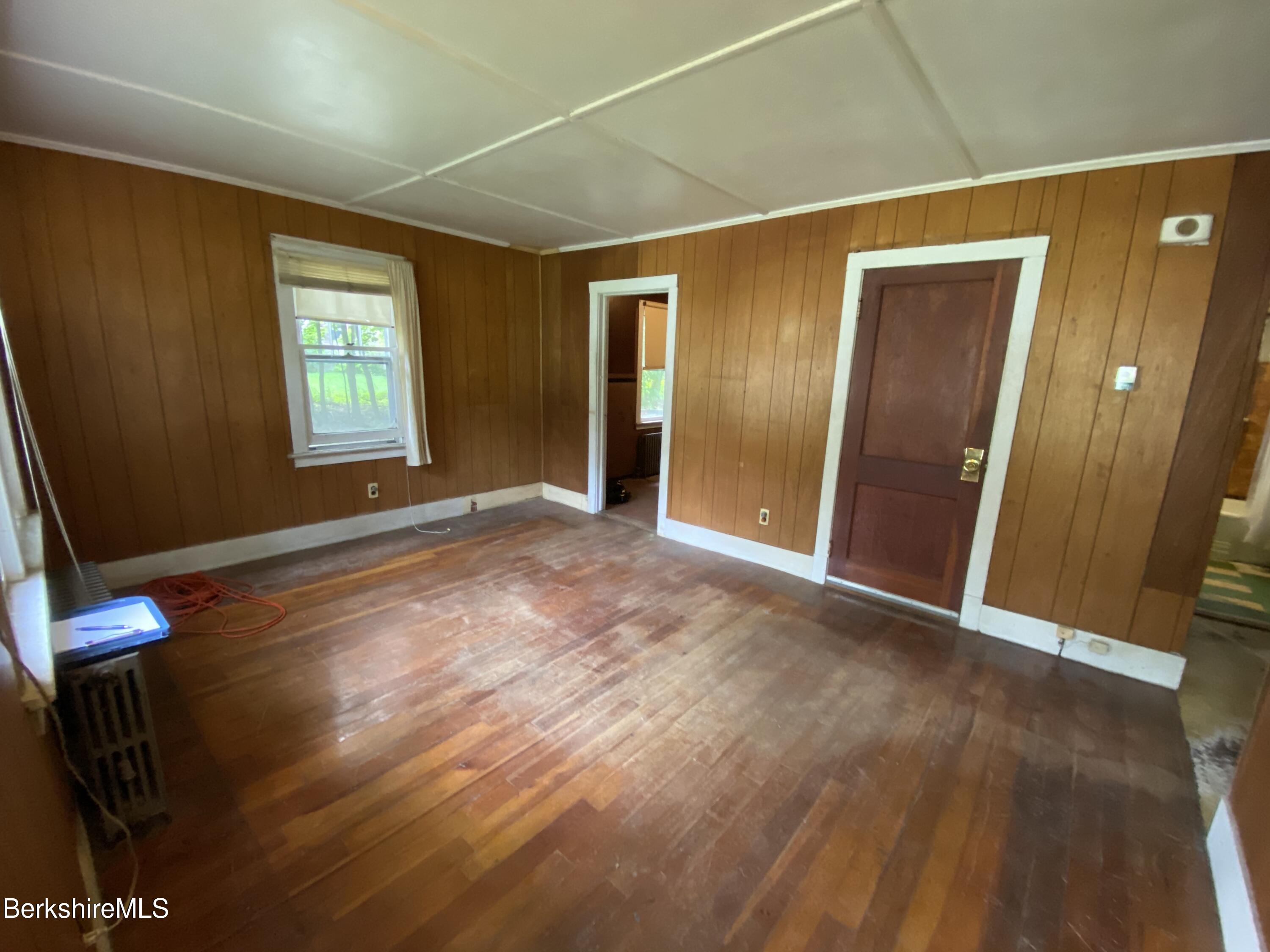 237 Sand Springs Road Williamstown, MA 01267 - Photo 3 of 21 Living Room