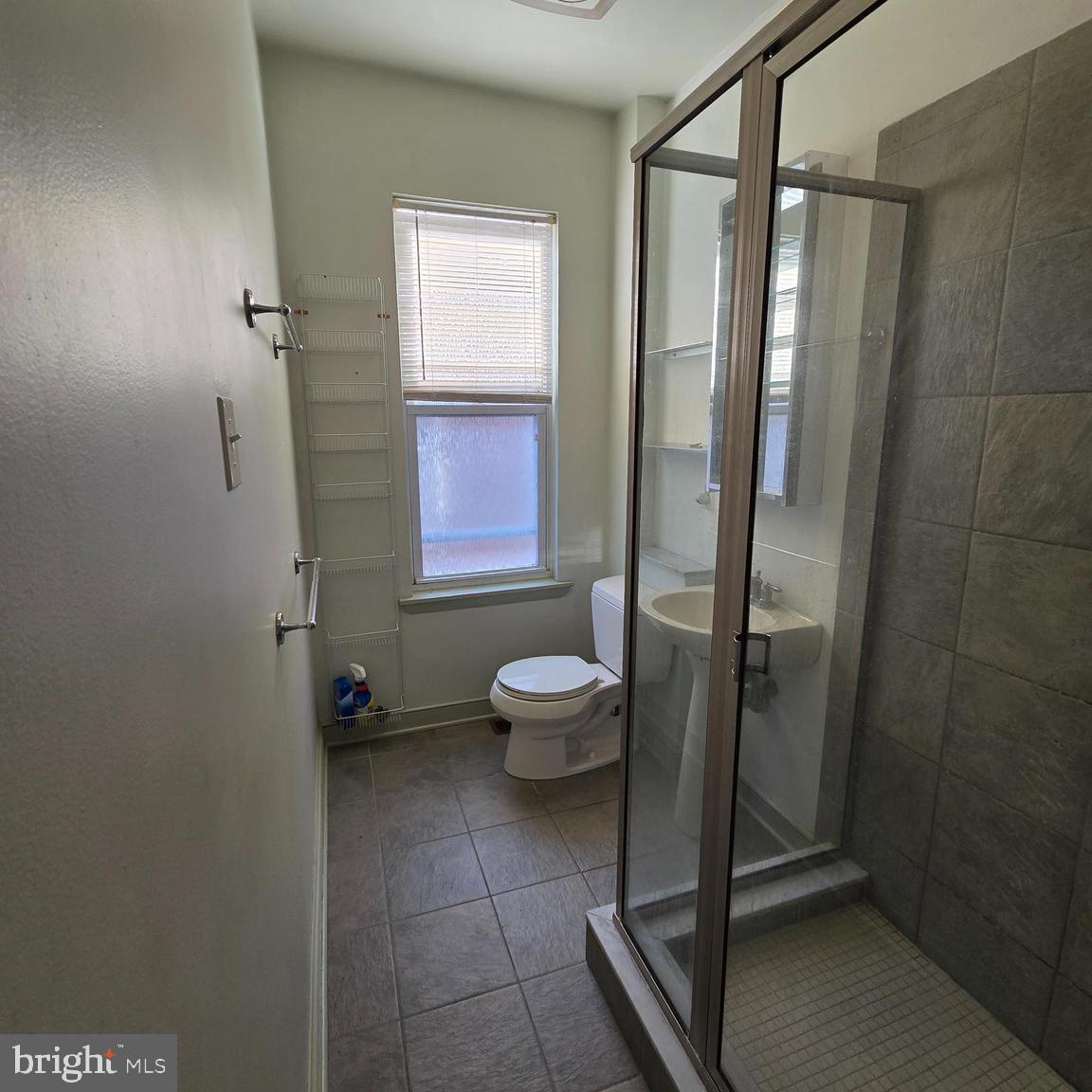 316 Winona Street, Unit 1 Philadelphia, PA 19144 - Photo 13 of 18 2nd floor primary bath