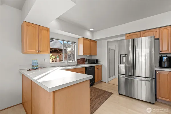 $599,950 | 1721 McDougall Avenue, Everett, WA 98201