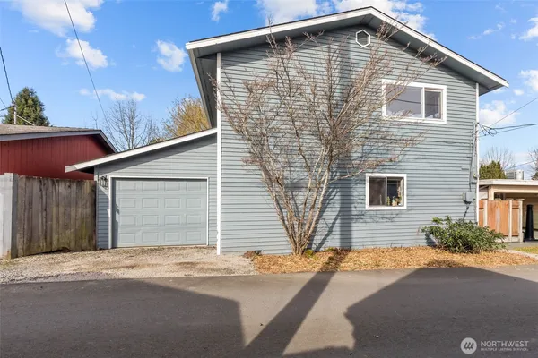 $599,950 | 1721 McDougall Avenue, Everett, WA 98201