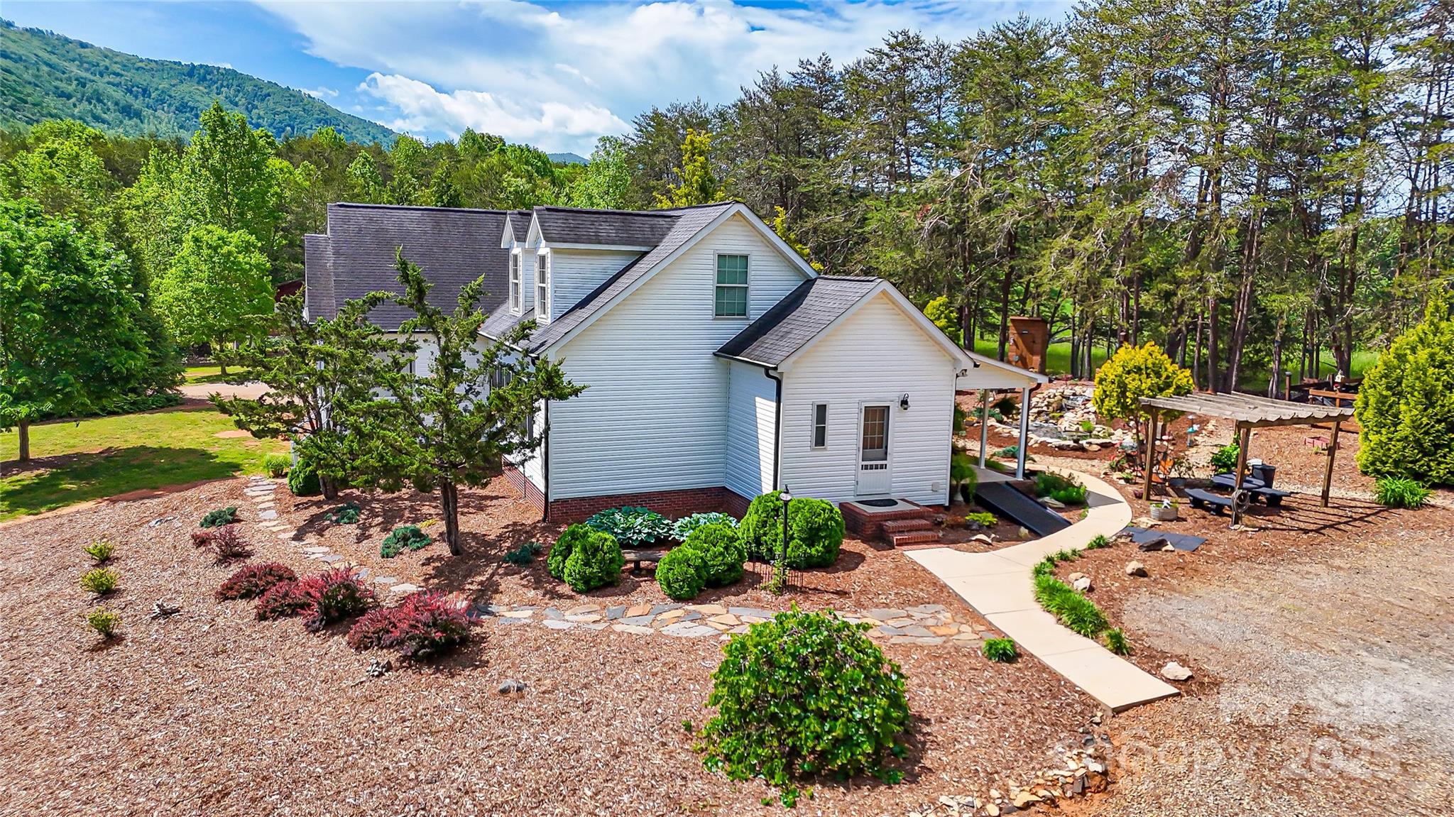 5562 Jenkins Road Morganton, NC 28655 - Photo 31 of 41 Gallery Image 31