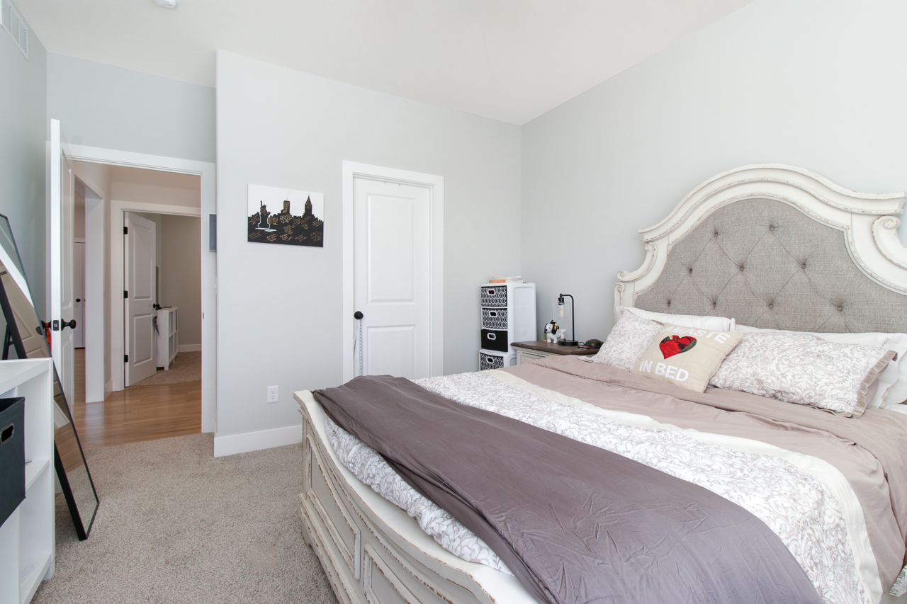 1903 Glenbridge Road Bloomington, IL 61704 - Photo 15 of 33 a bedroom with a bed and a sink