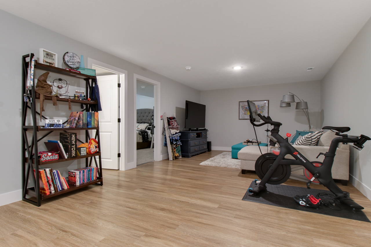 1903 Glenbridge Road Bloomington, IL 61704 - Photo 21 of 33 a view of a room with gym equipment