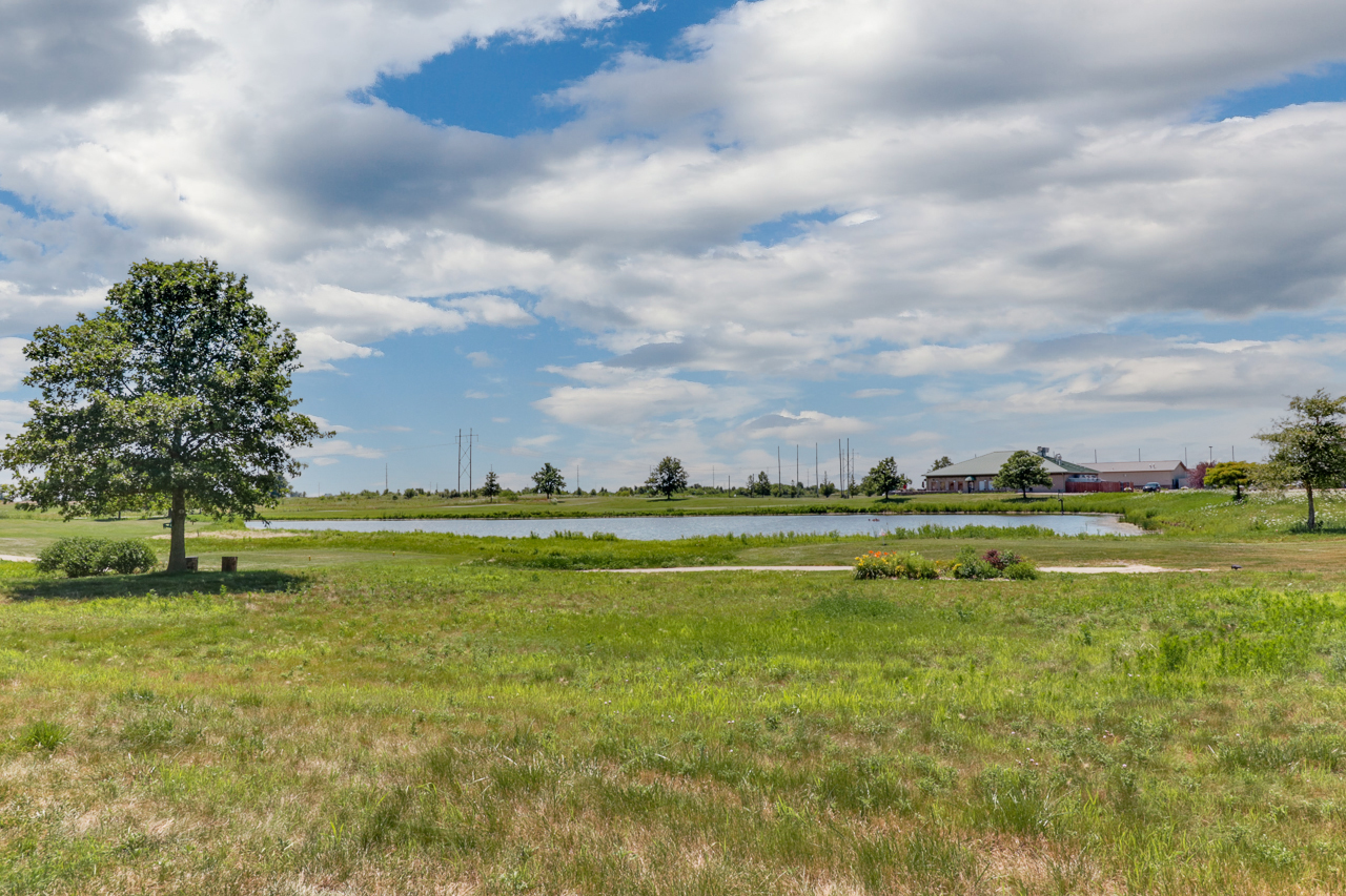1903 Glenbridge Road Bloomington, IL 61704 - Photo 29 of 33 a view of an outdoor space and swimming pool