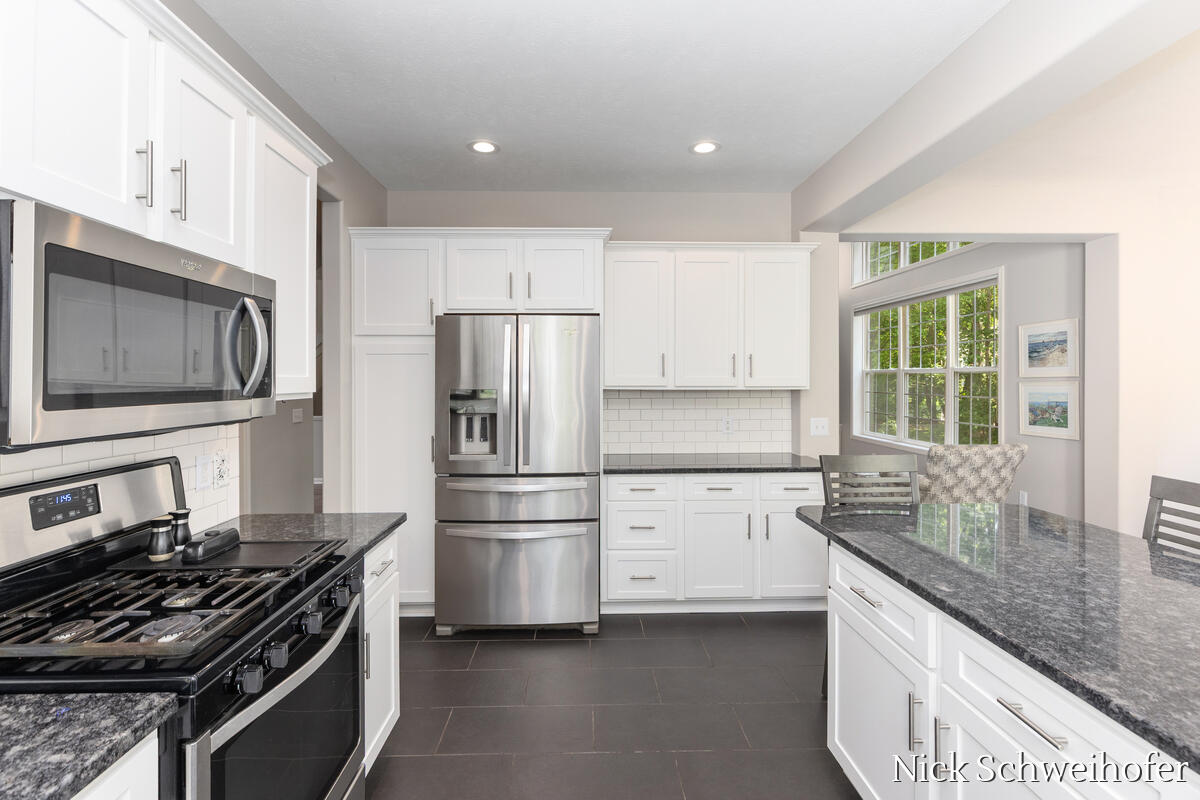 11220 Oakgrove Road Grand Haven, MI 49417 - Photo 15 of 58 11220-Oak-Grove_015