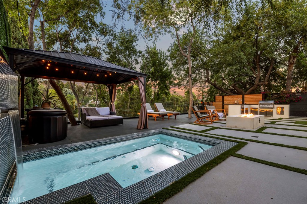 22263 Flanco Road Woodland Hills, CA 91364 - Photo 39 of 69