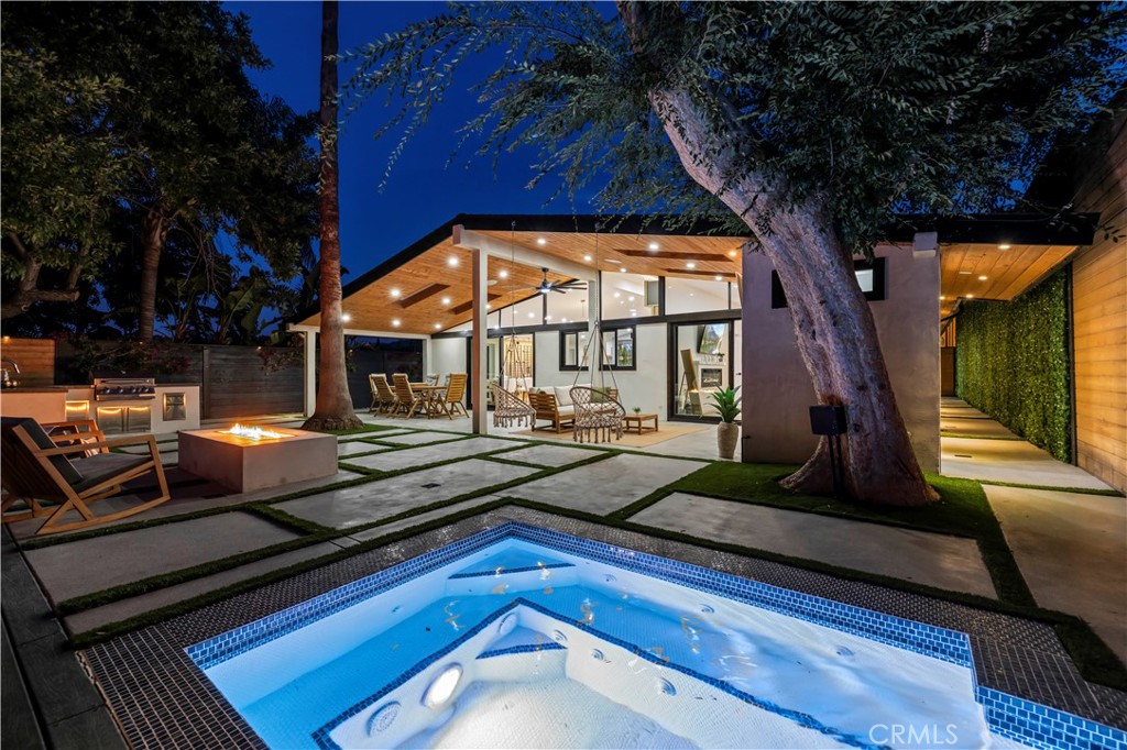 22263 Flanco Road Woodland Hills, CA 91364 - Photo 52 of 69