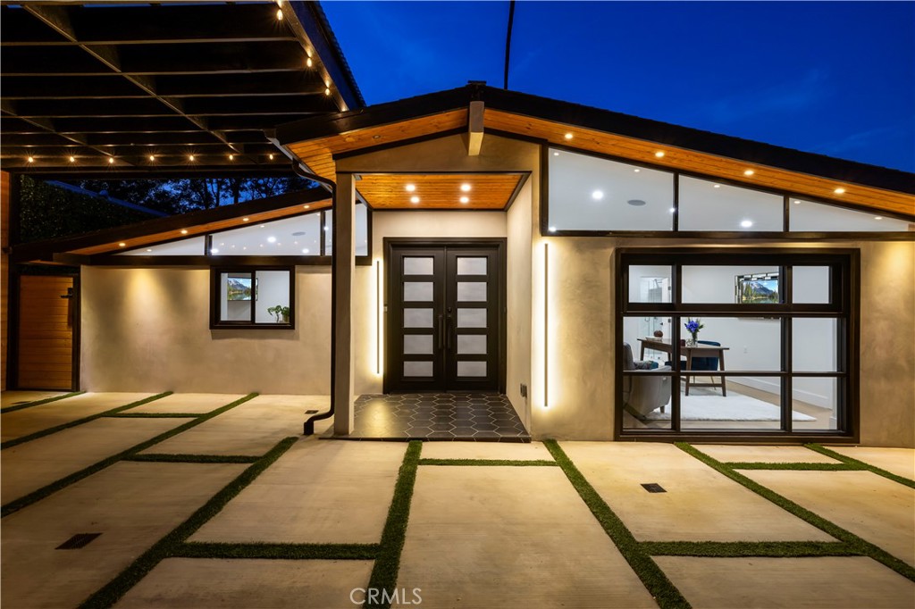 22263 Flanco Road Woodland Hills, CA 91364 - Photo 58 of 69