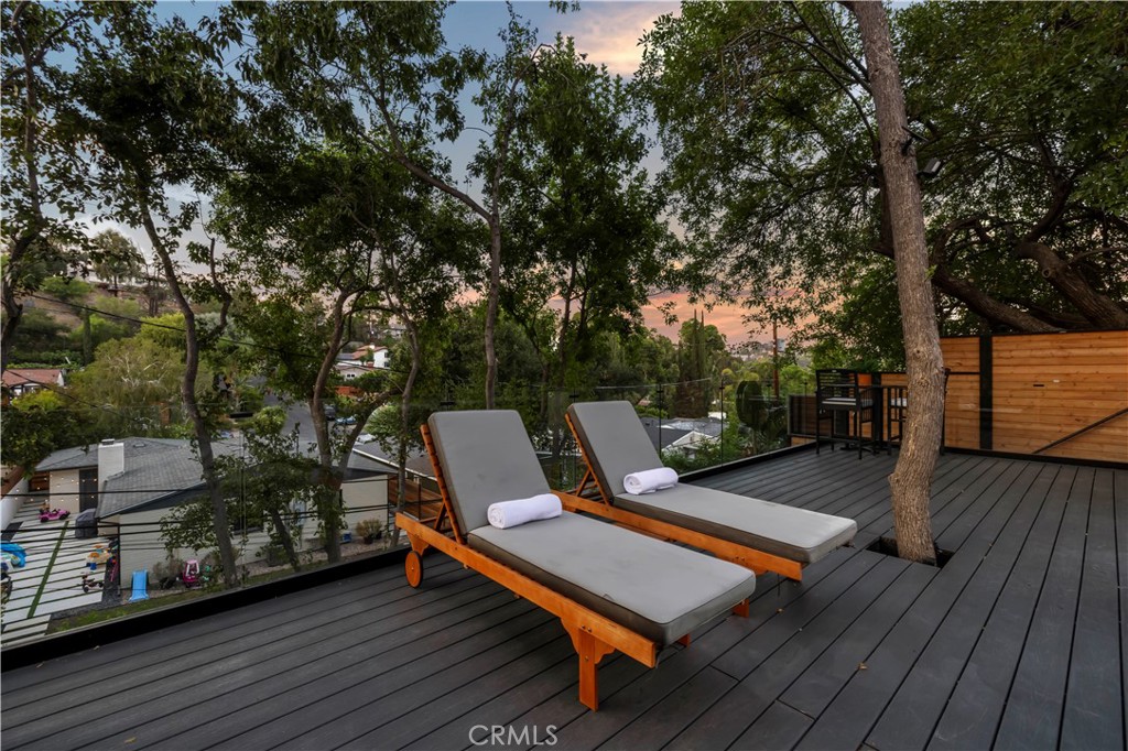 22263 Flanco Road Woodland Hills, CA 91364 - Photo 61 of 69