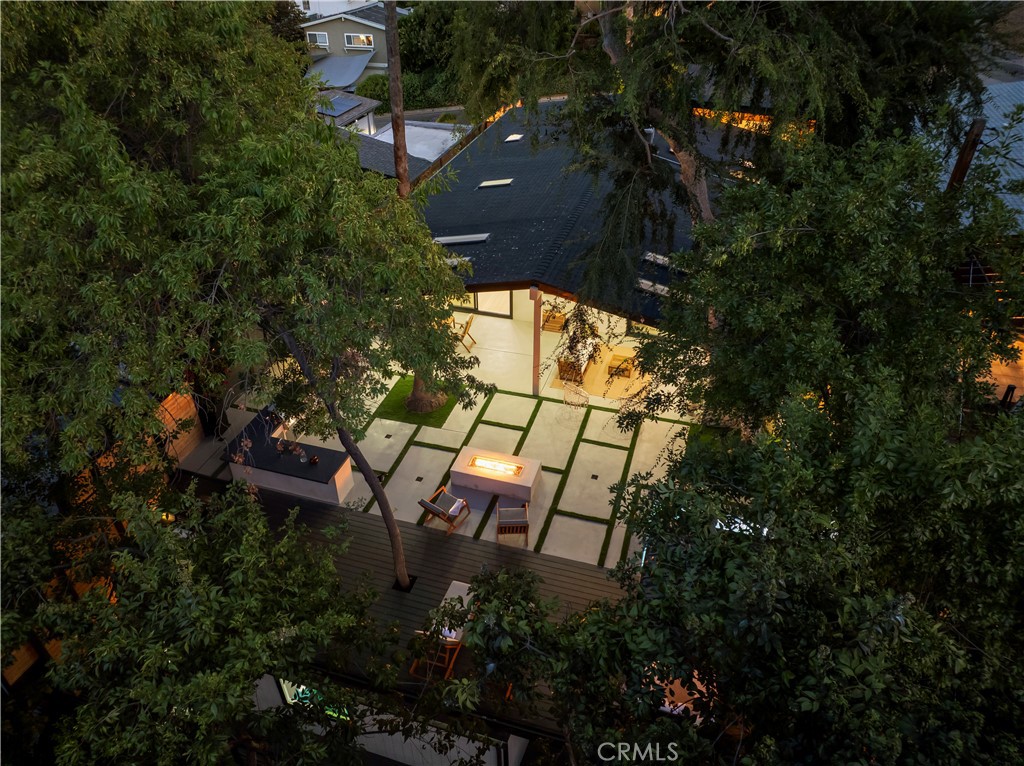 22263 Flanco Road Woodland Hills, CA 91364 - Photo 66 of 69