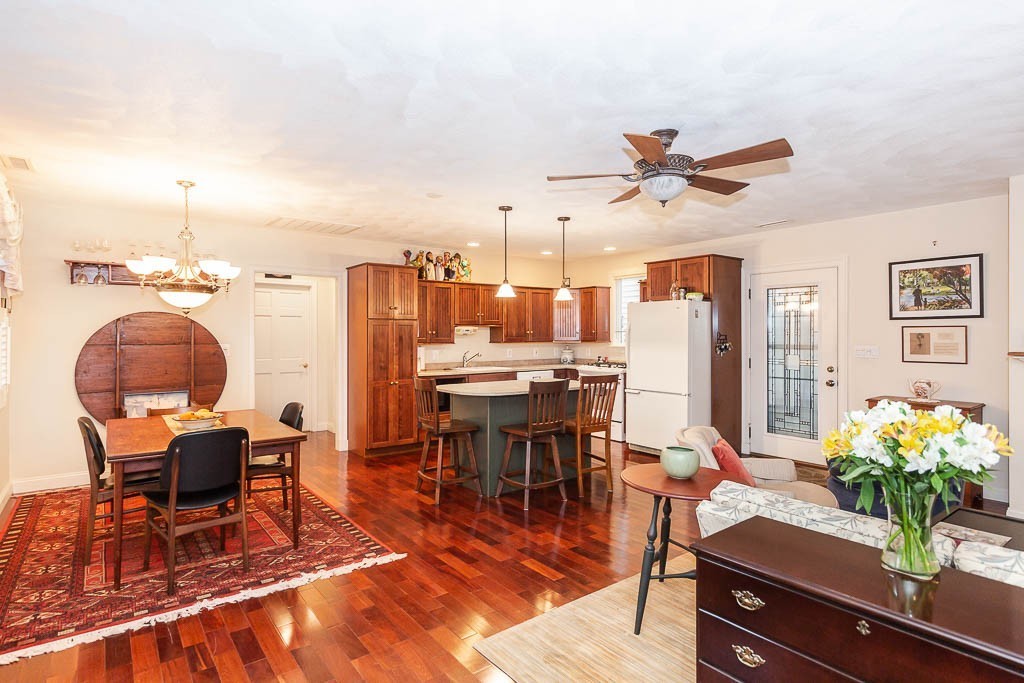 158 Lowell Street, Unit 4 Peabody, MA 01960 - Photo 12 of 25