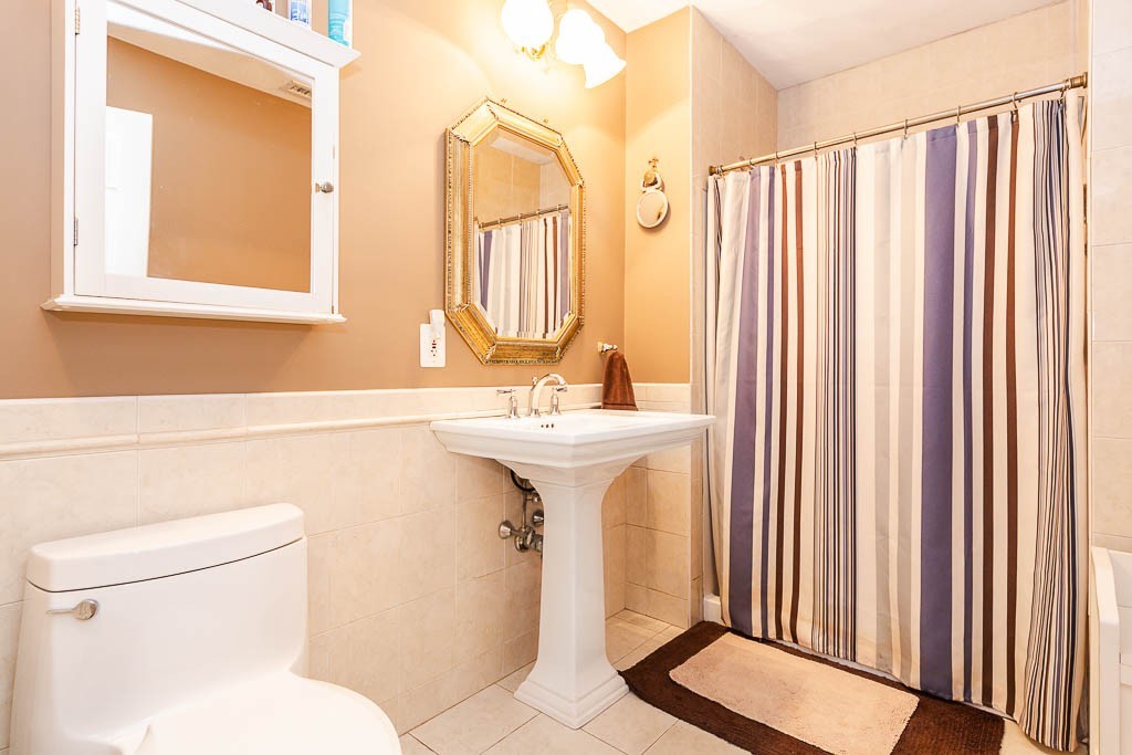 158 Lowell Street, Unit 4 Peabody, MA 01960 - Photo 20 of 25