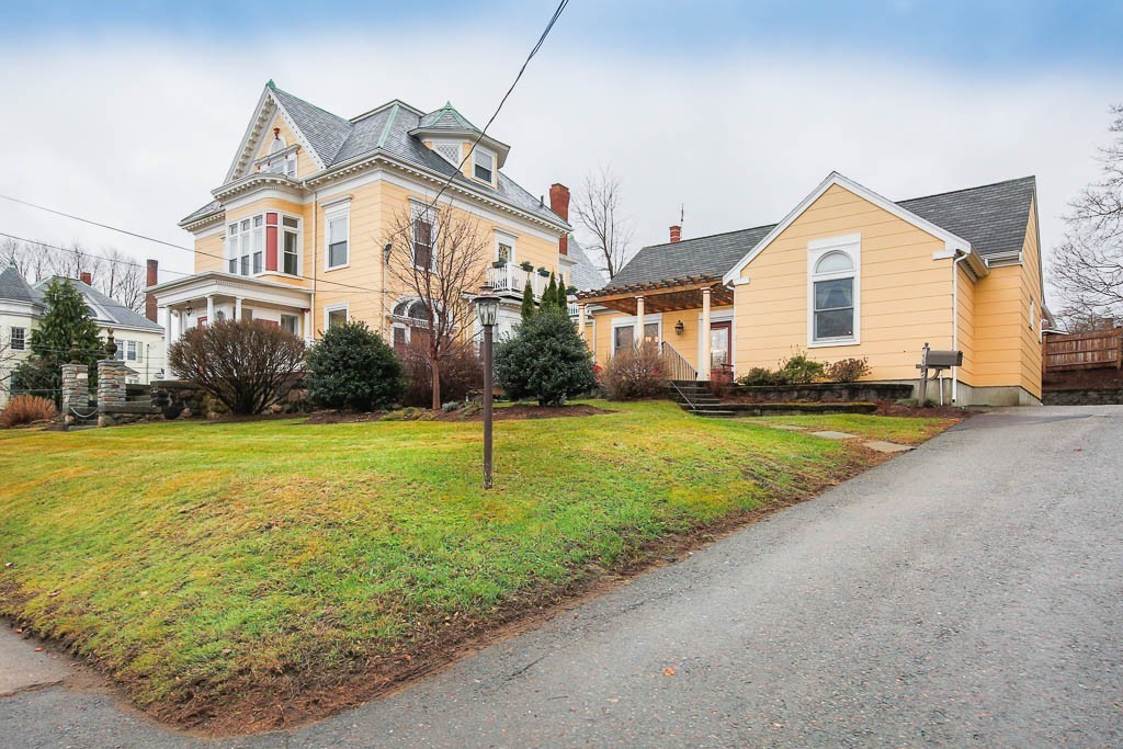 158 Lowell Street, Unit 4 Peabody, MA 01960 - Photo 5 of 25