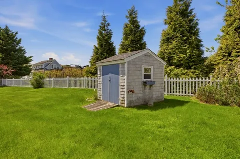 $985,000 | 35 Wild Cherry Drive, Little Compton, RI 02837