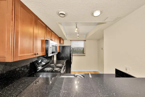 $189,900 | 118 Royal Park Drive, Unit 4G, Oakland Park, FL 33309