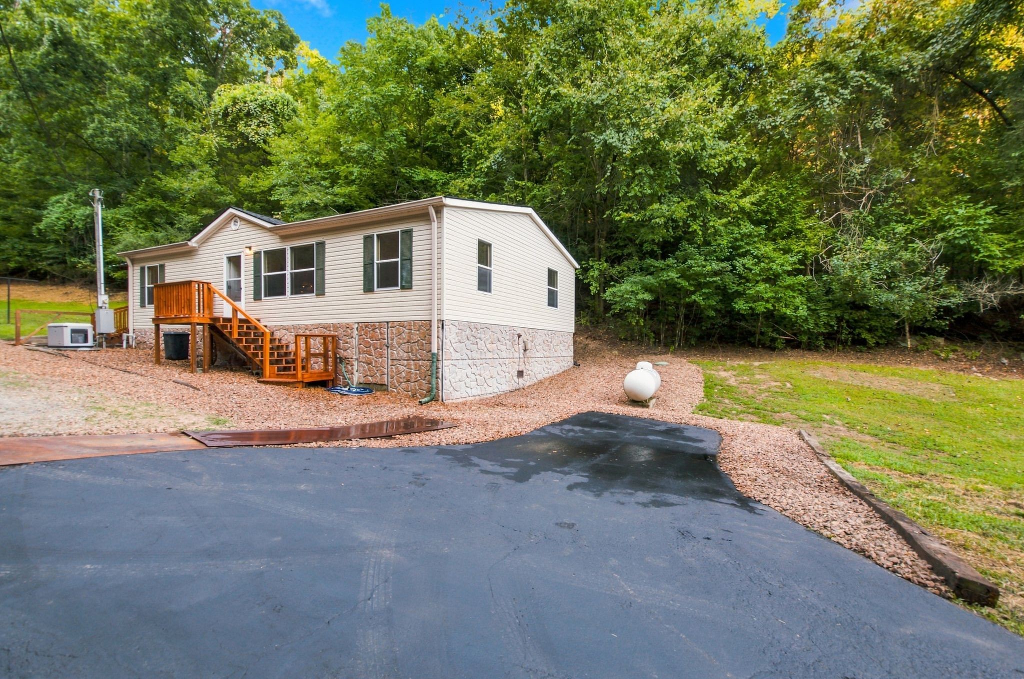 4810 Bull Run Road Ashland City, TN 37015 - Photo 2 of 29 Gallery Image 2
