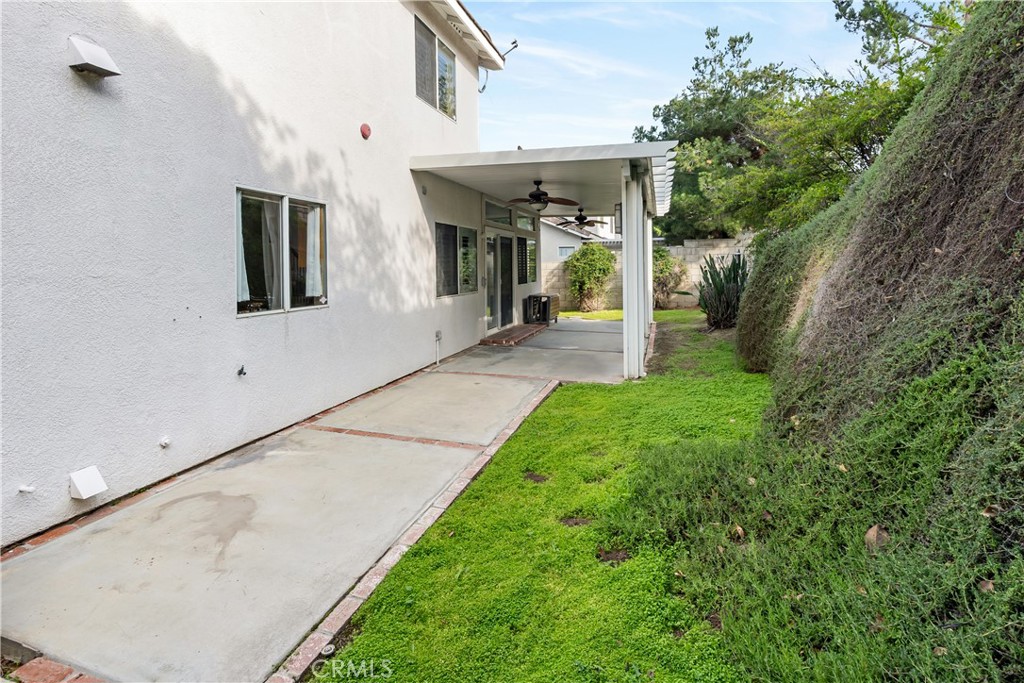 1548 Stockport Drive Riverside, CA 92507 - Photo 38 of 47