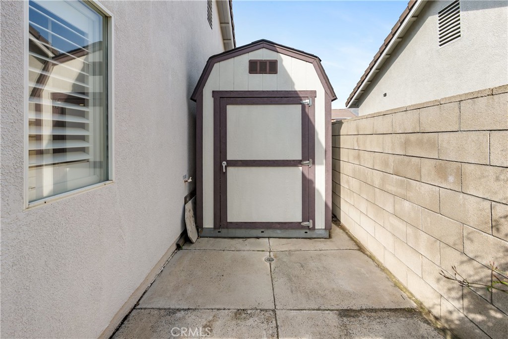 1548 Stockport Drive Riverside, CA 92507 - Photo 40 of 47