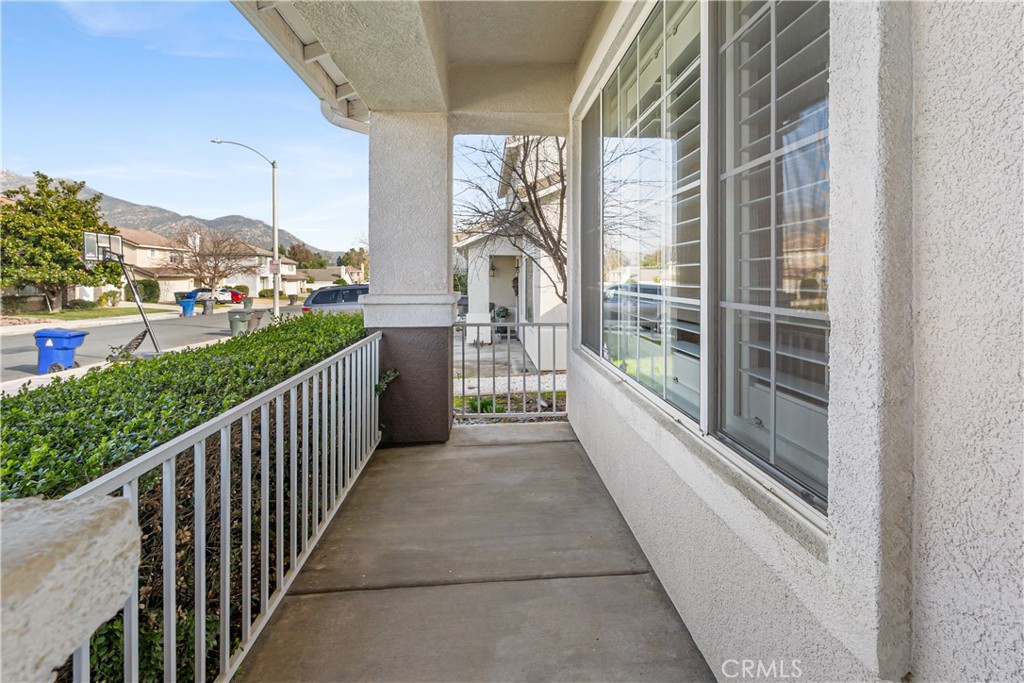 1548 Stockport Drive Riverside, CA 92507 - Photo 5 of 47