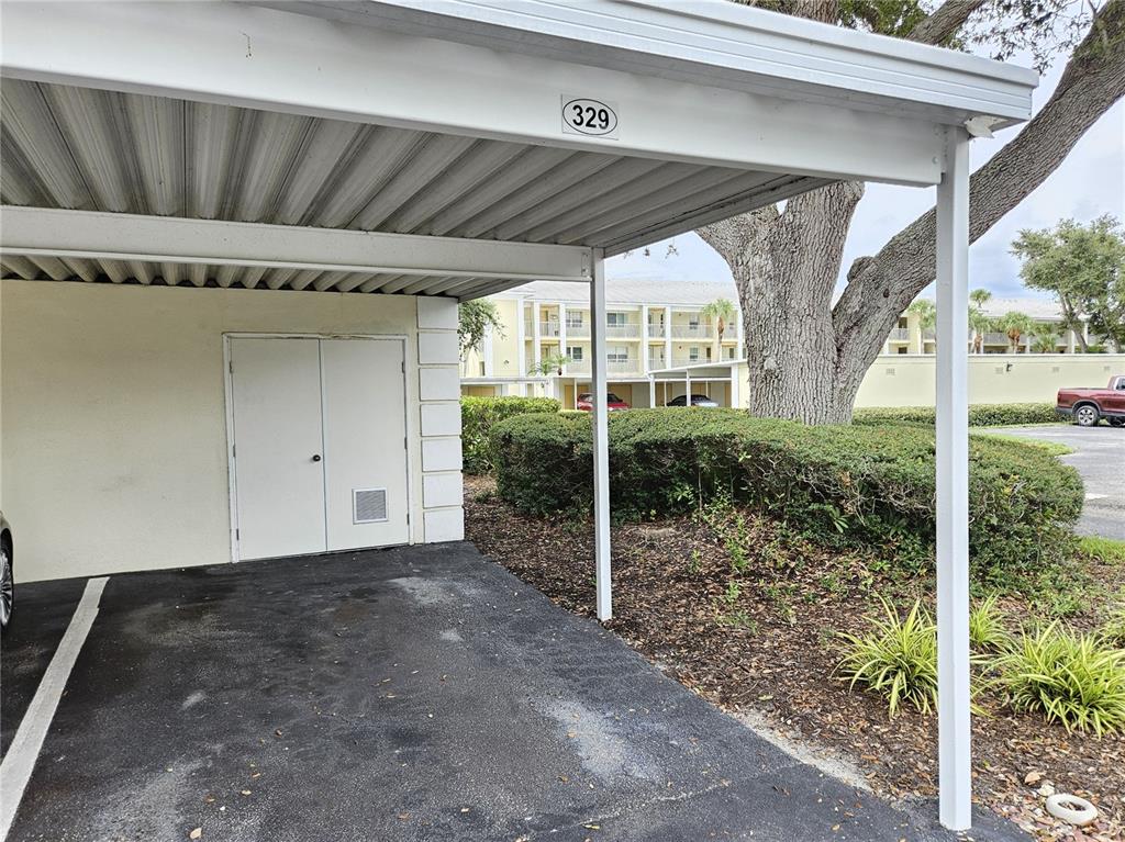 435 Cerromar Lane, Unit 329 Venice, FL 34293 - Photo 55 of 59 a view of a porch