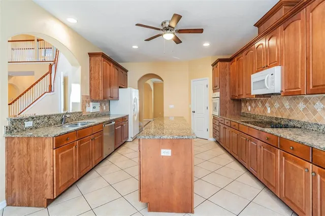 $675,000 | 456 Oaklanding Boulevard, Mulberry, FL 33860