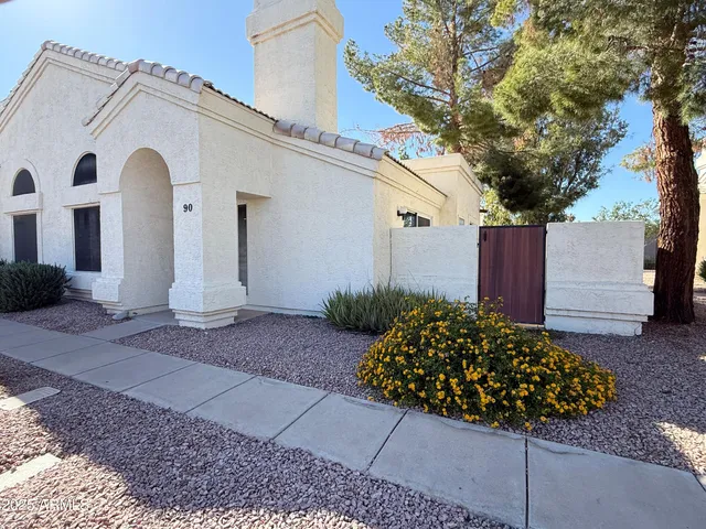 a view of a back yard of the house
