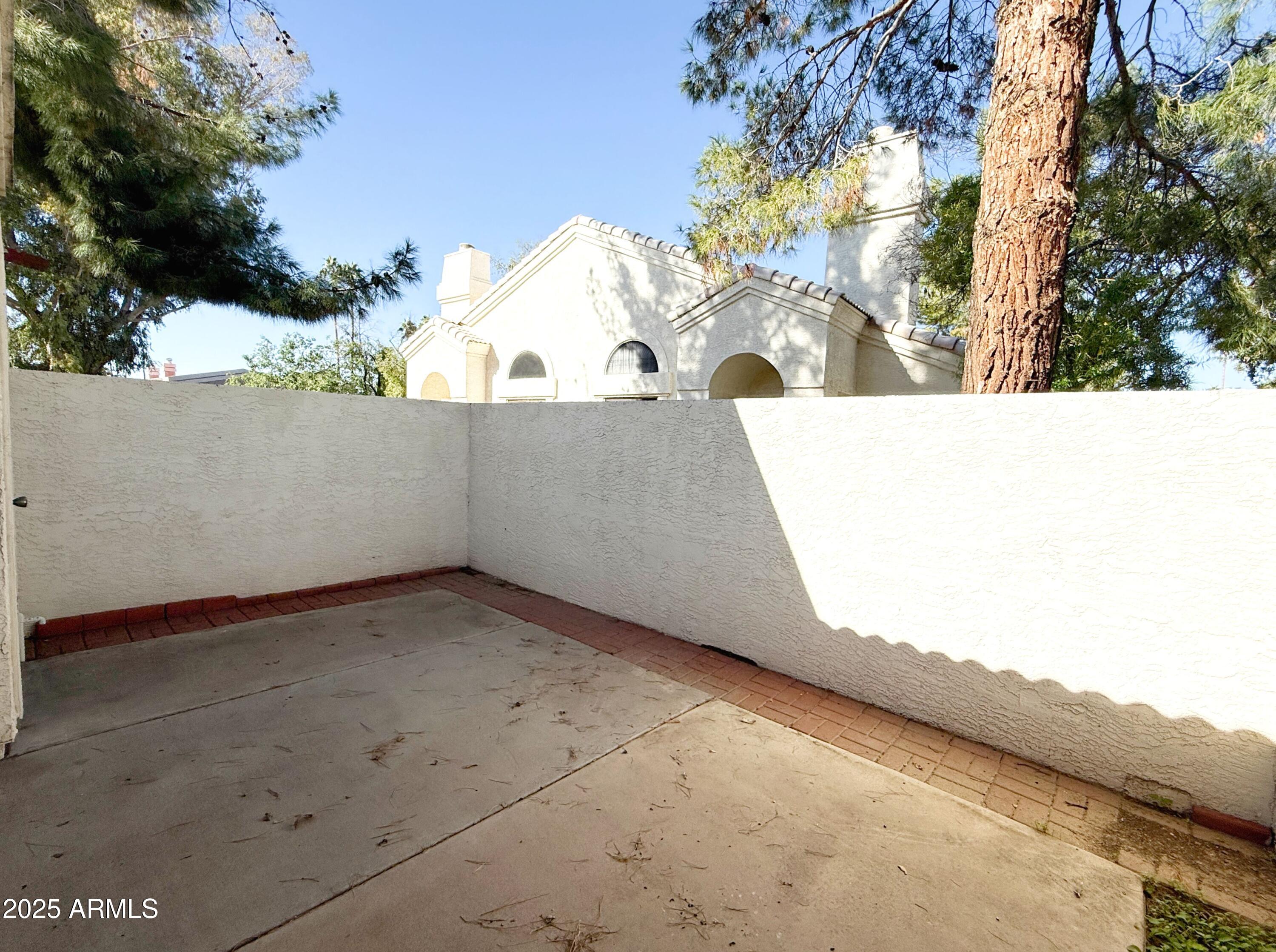 2100 West Lemon Tree Place, Unit 90 Chandler, AZ 85224 - Photo 21 of 24 a view of outdoor space
