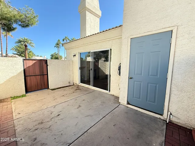a view of a house with a garage