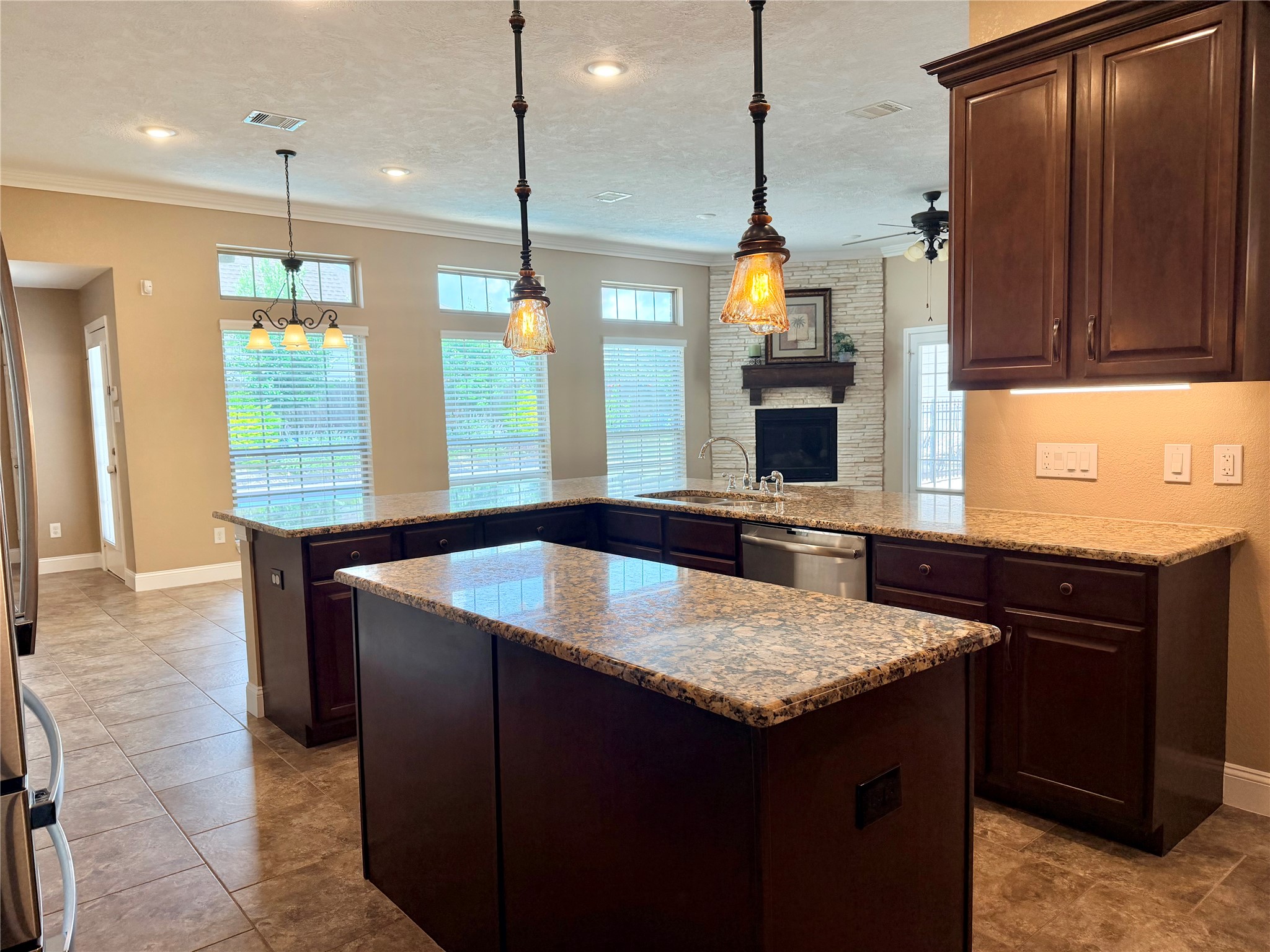 2020 Douglas Road League City, TX 77573 - Photo 22 of 50