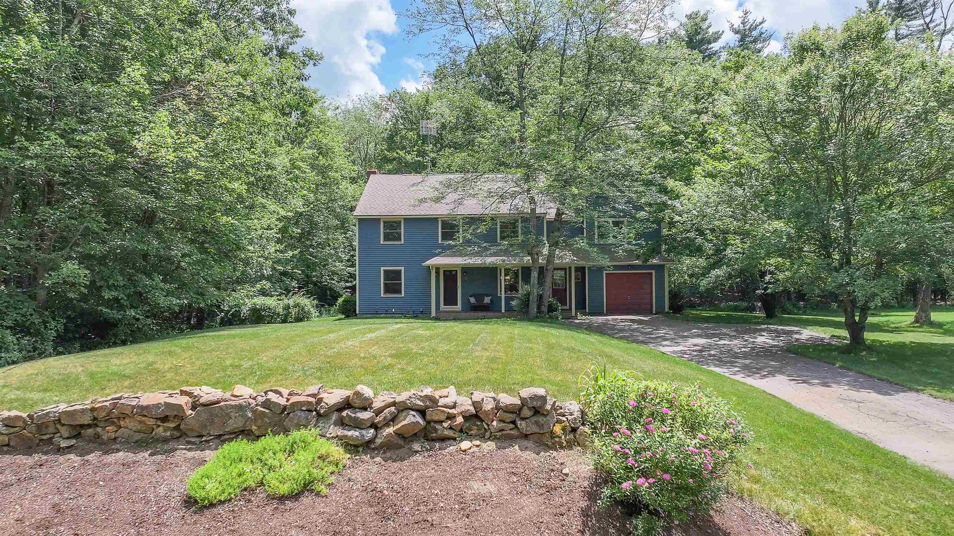 38 Cambridge Road Bedford, NH 03110 - Photo 1 of 33 Gallery Image 1