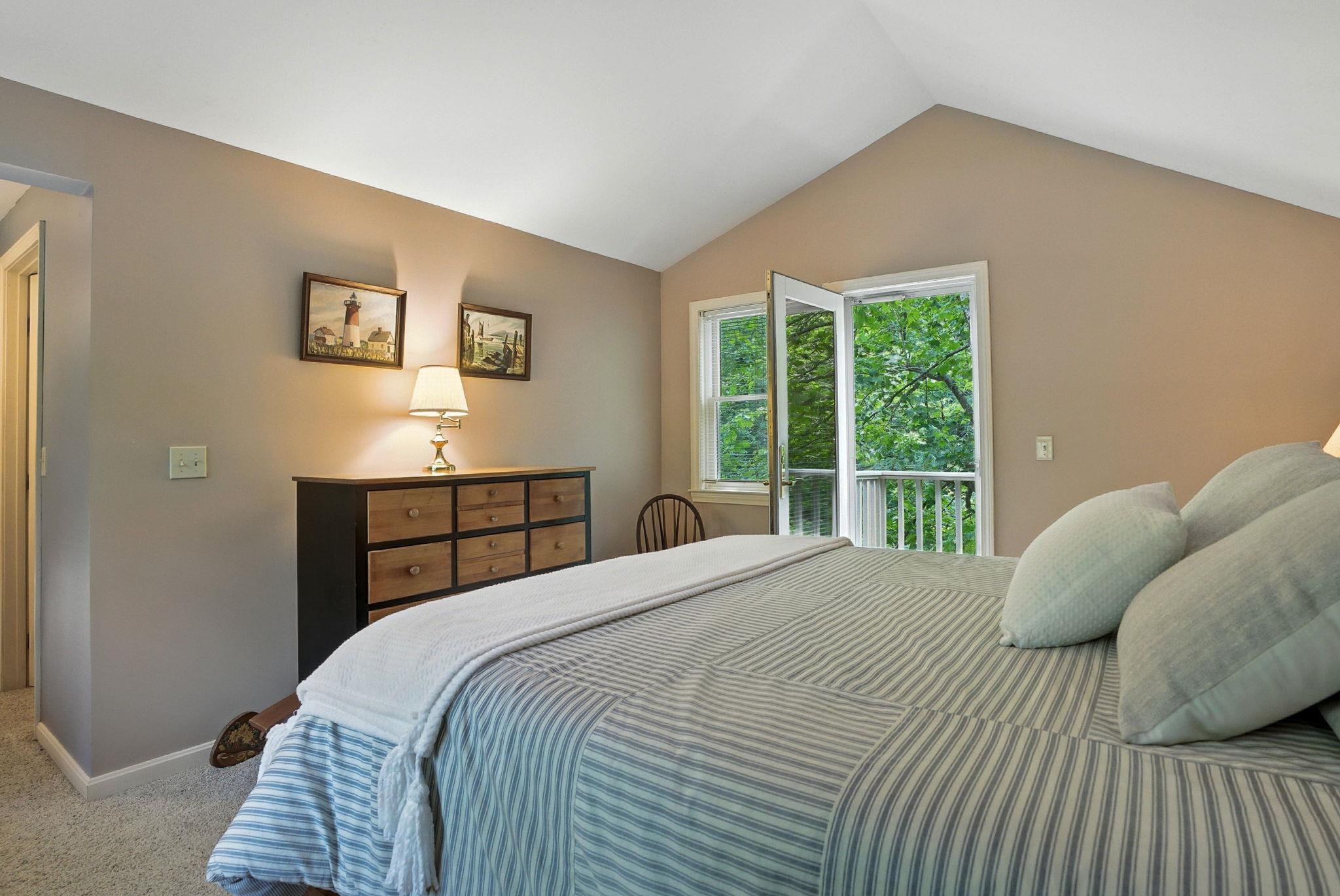 38 Cambridge Road Bedford, NH 03110 - Photo 20 of 33 Gallery Image 20