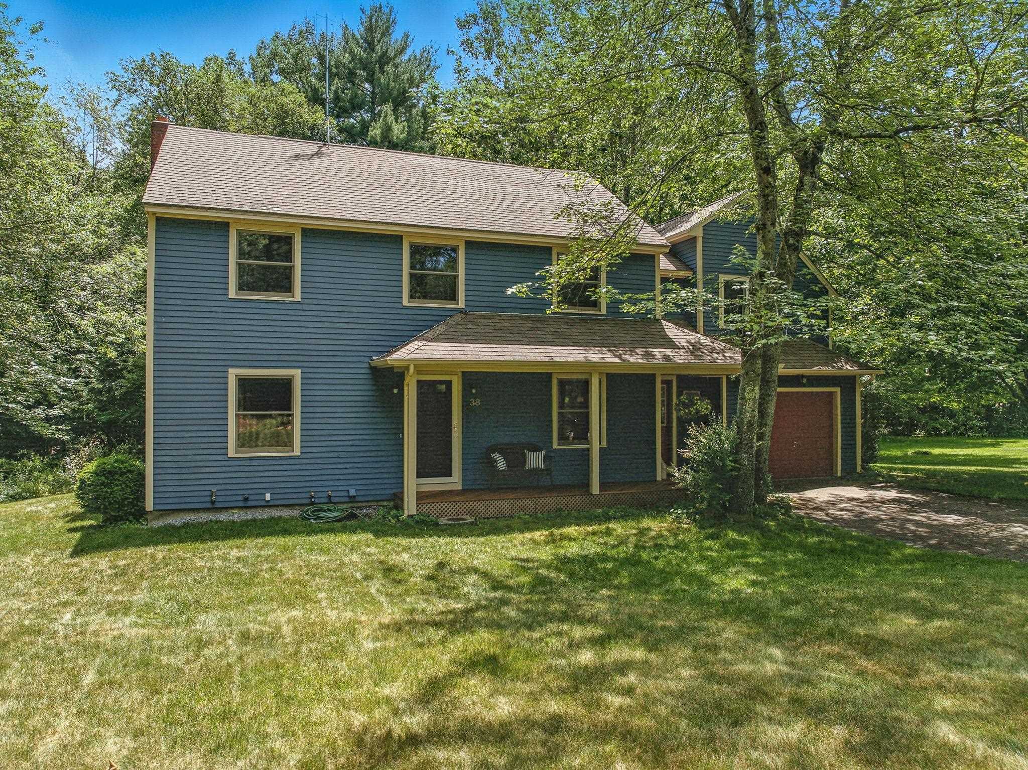 38 Cambridge Road Bedford, NH 03110 - Photo 3 of 33 Gallery Image 3