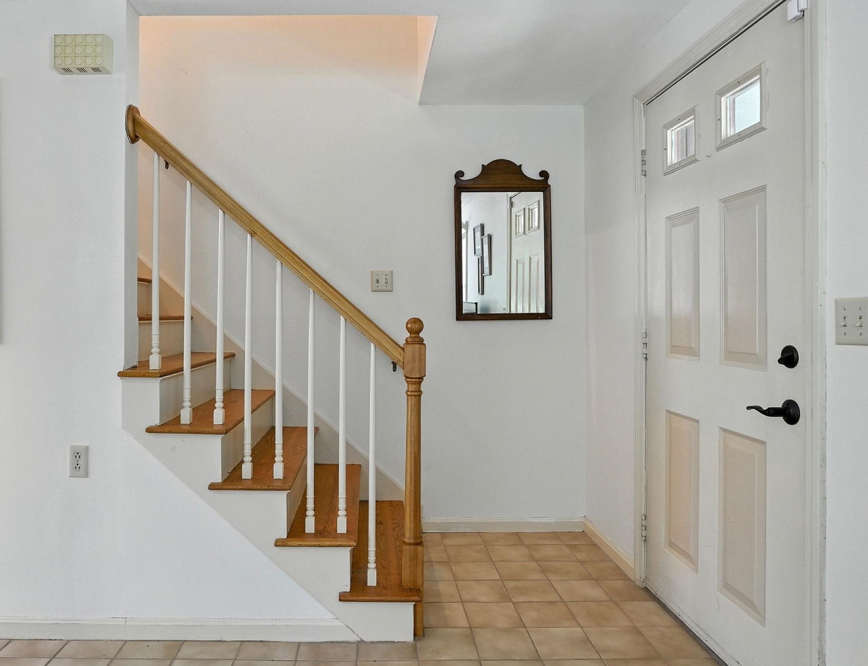 38 Cambridge Road Bedford, NH 03110 - Photo 5 of 33 Gallery Image 5