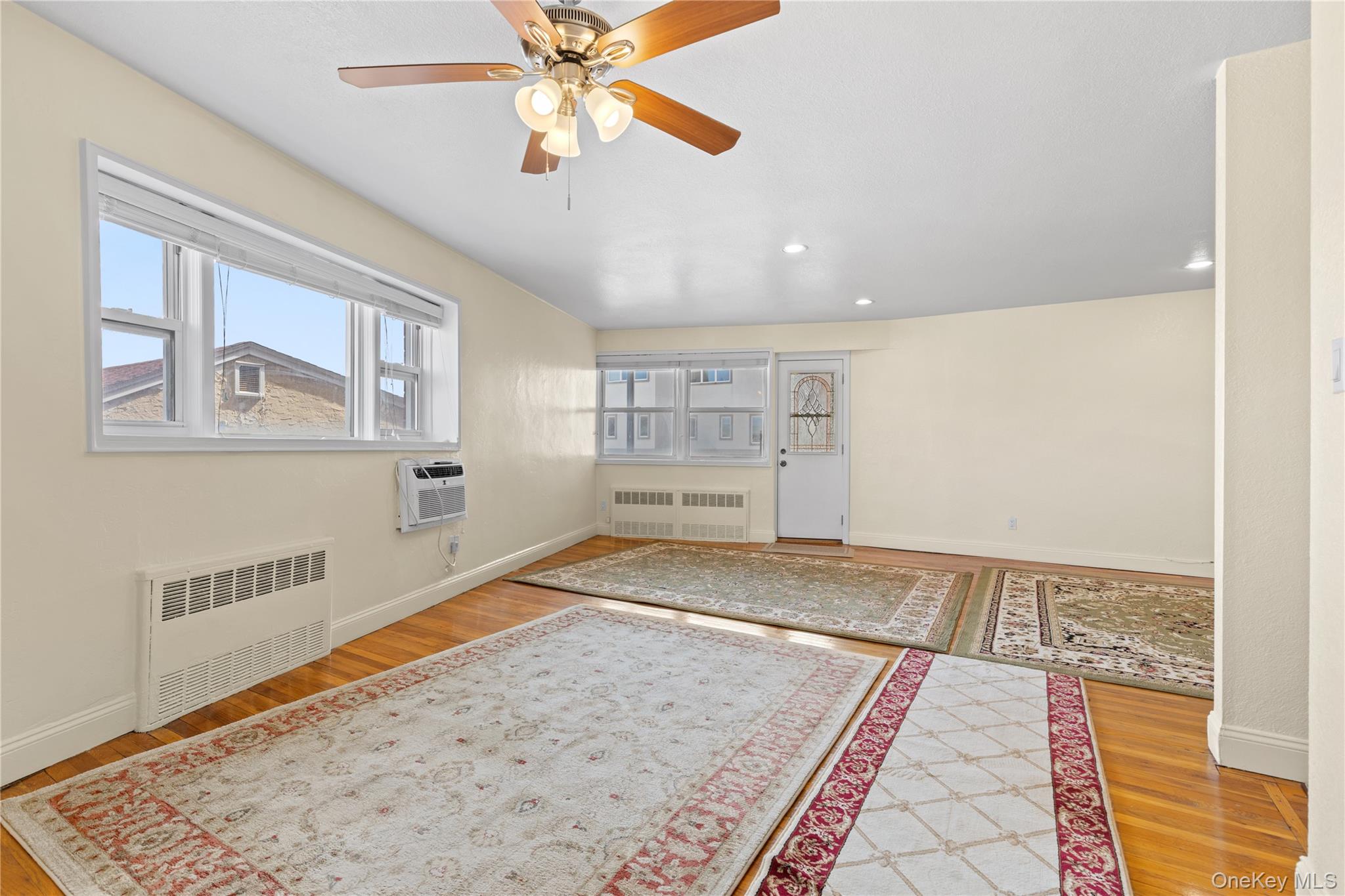 750 Shore Road, Unit 2G Long Beach, NY 11561 - Photo 4 of 46
