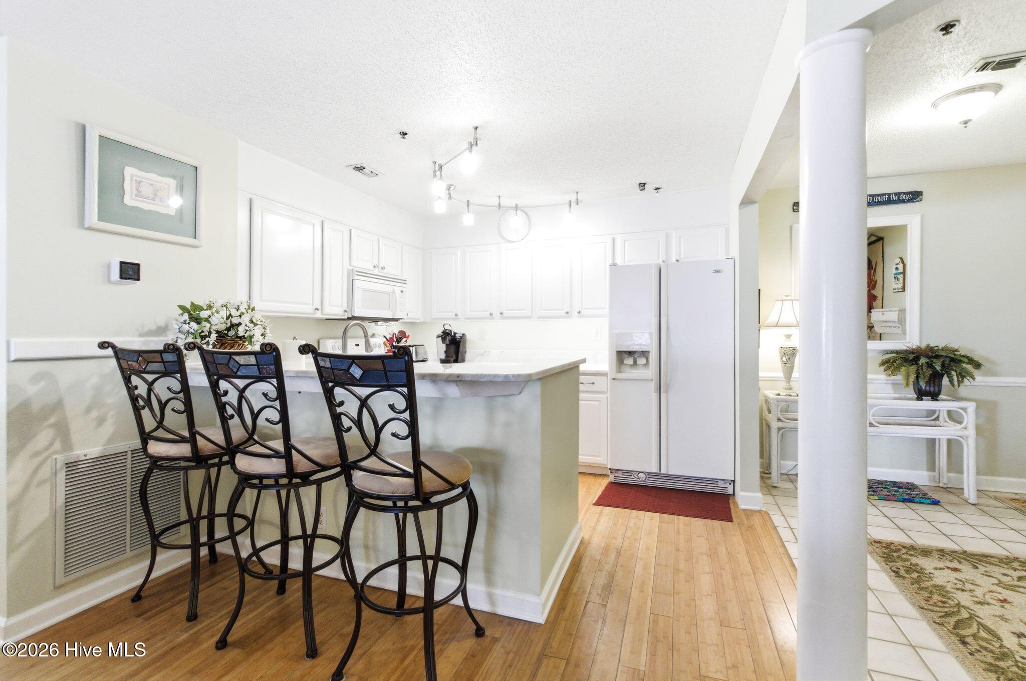 790 New River Inlet Road, Unit 220A North Topsail Beach, NC 28460 - Photo 7 of 61 8_DSC04261