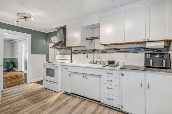 $310,000 | 346 Lincoln Street, Bangor, ME 04401