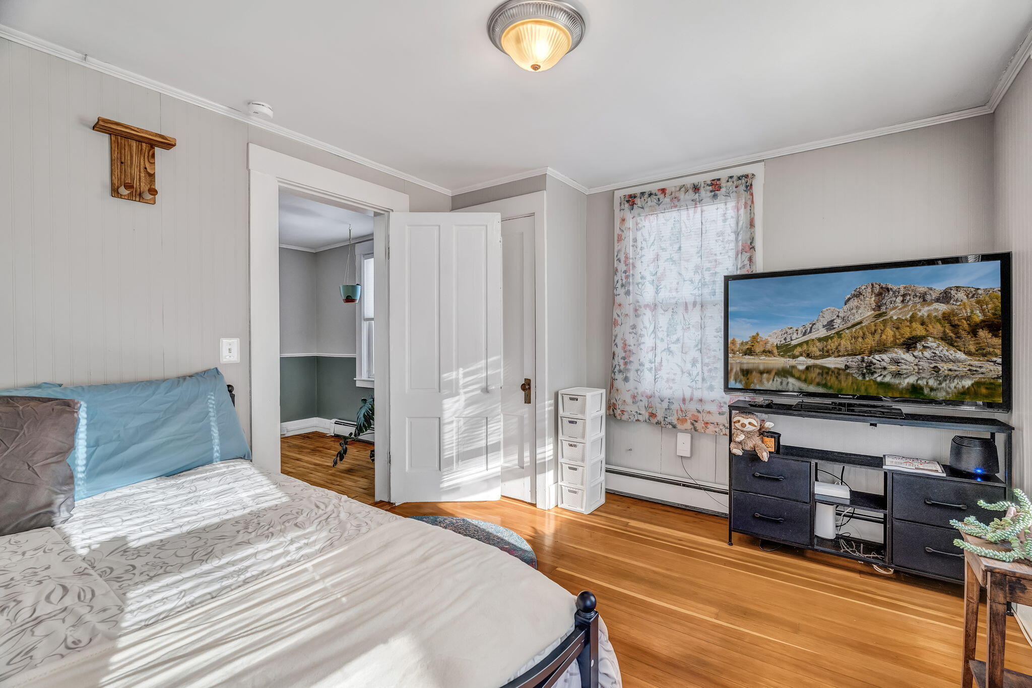 346 Lincoln Street Bangor, ME 04401 - Photo 19 of 50 Downstairs Bedroom