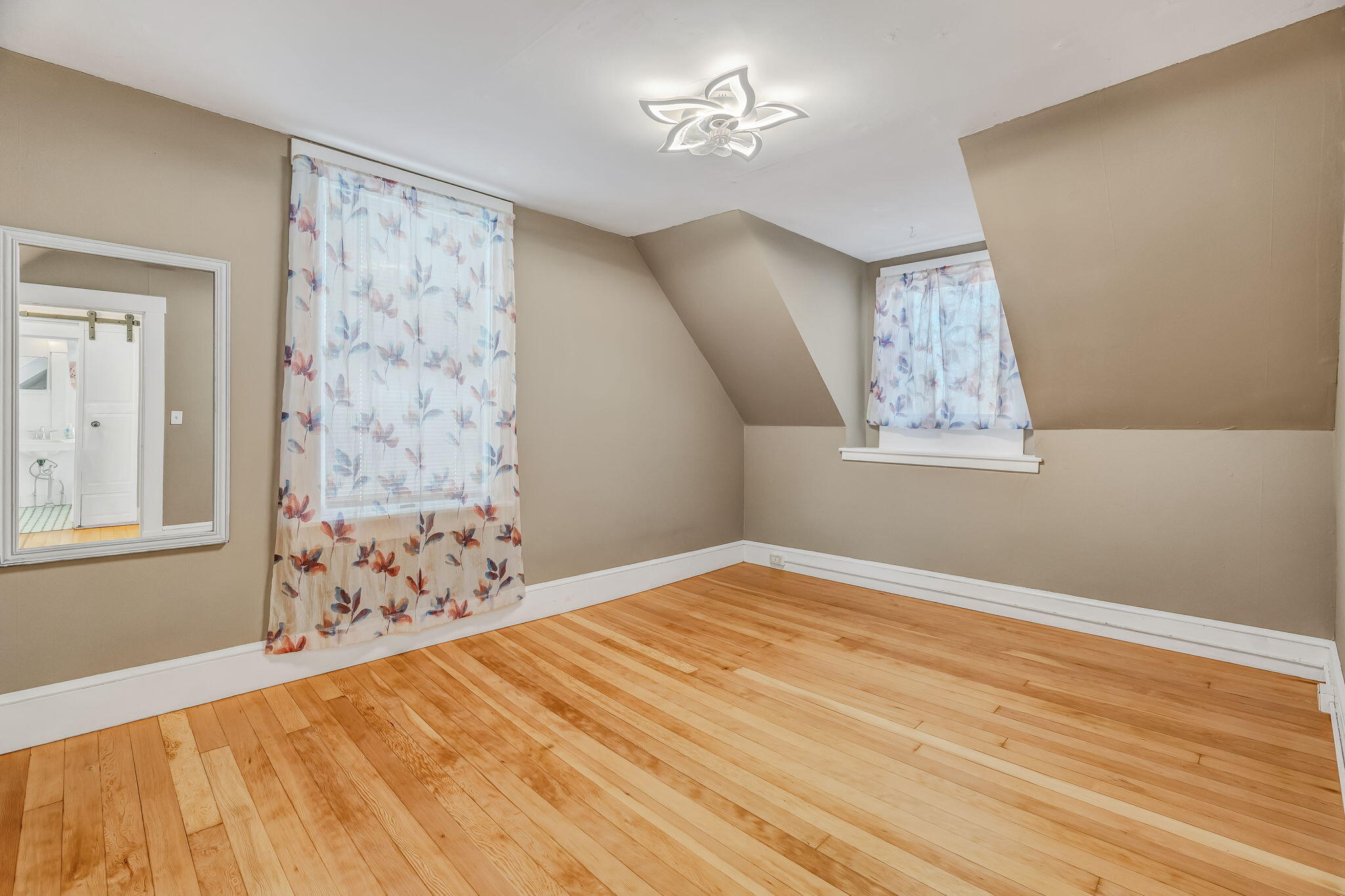 346 Lincoln Street Bangor, ME 04401 - Photo 28 of 50 Bedroom #2