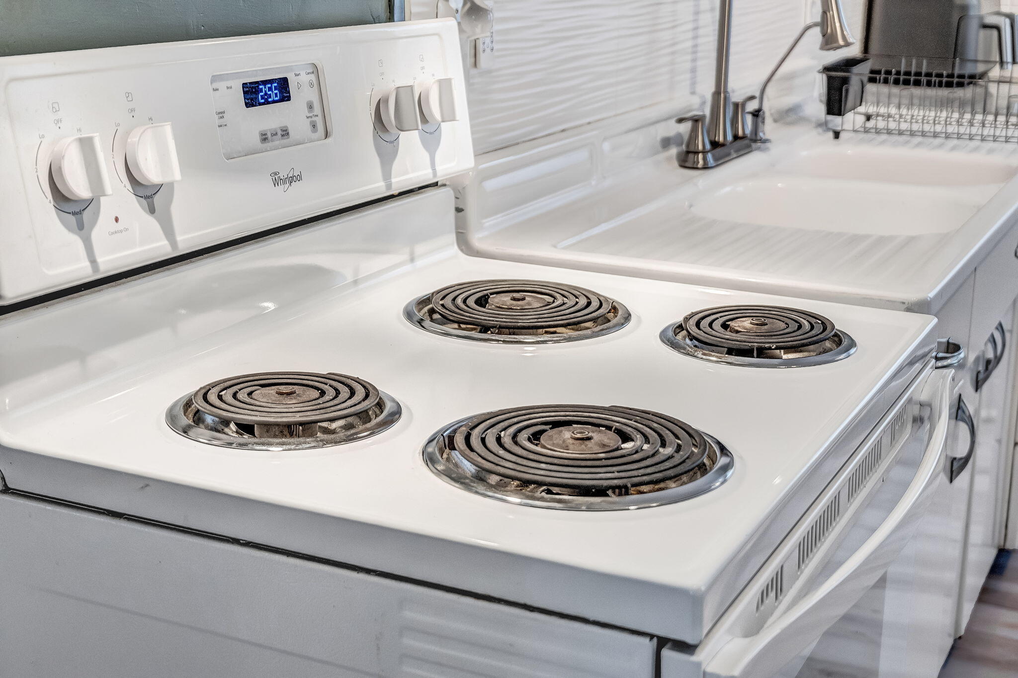 346 Lincoln Street Bangor, ME 04401 - Photo 34 of 50 Kitchen